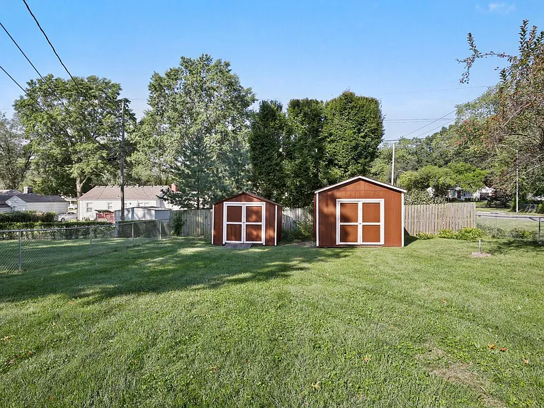 7100 Dearborn St — Photo 12