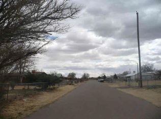 107 Magnolia St, Bosque Farms, NM 87068