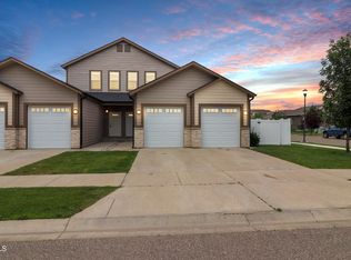 623 40th St E, Williston, ND 58801