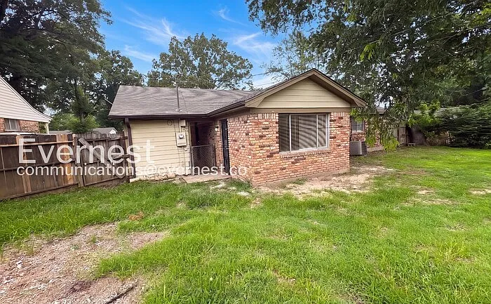 8316 Dottley Dr — Photo 24