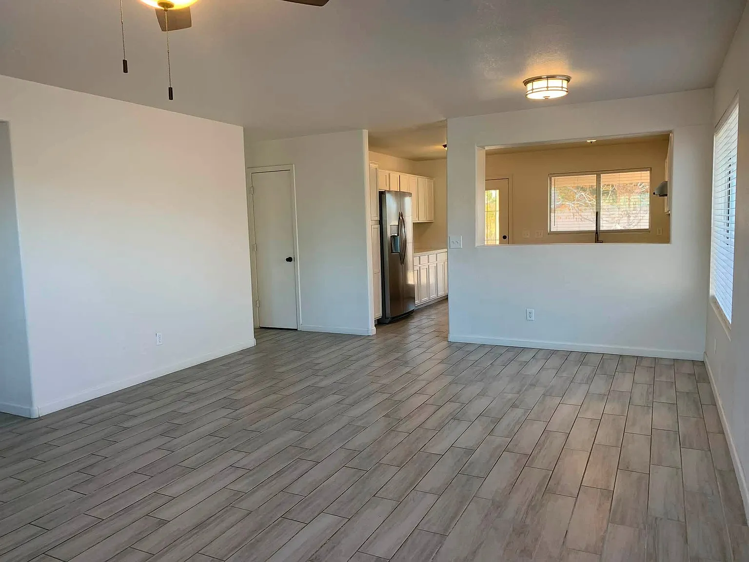 3 bed, 1199 sqft, $2,170 — Photo 4