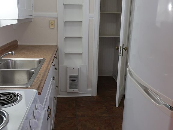 4th image of 319 Idaho St APT H