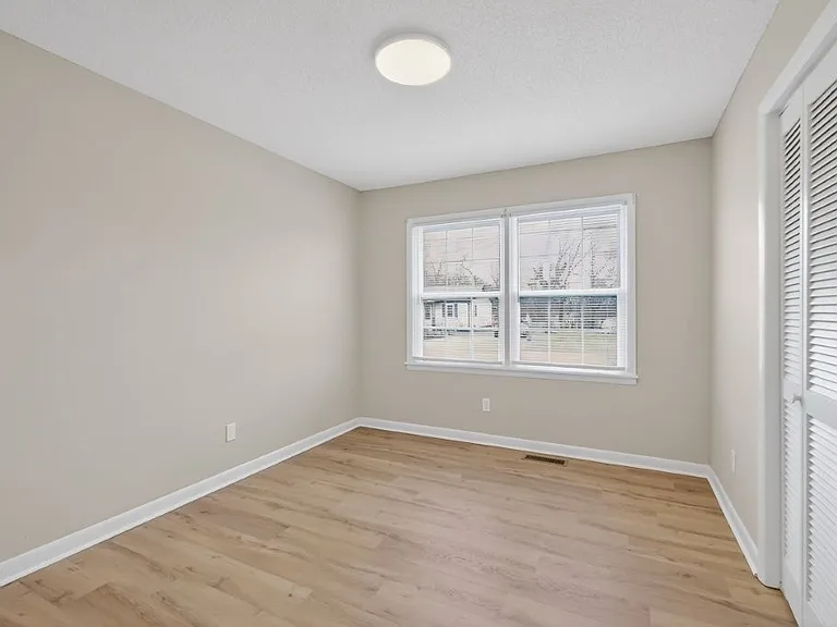 105 Kingwood Ave — Photo 17