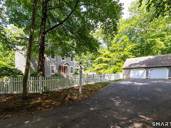 2nd image of 91 Whippoorwill Hollow Road