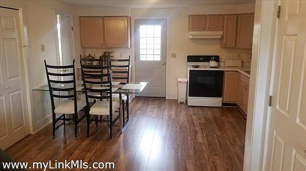 Main Floor Kitchen