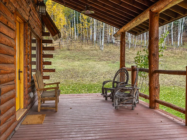Entry to the second level and side deck