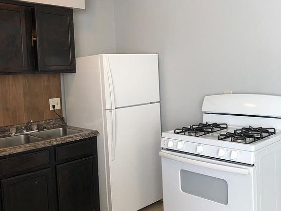 5th image of 1911 Park Ave APT 1