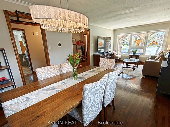 2nd image of 25 Squirewood Rd