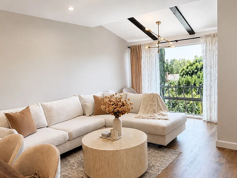 12720 Burbank Blvd #305 — Photo 1