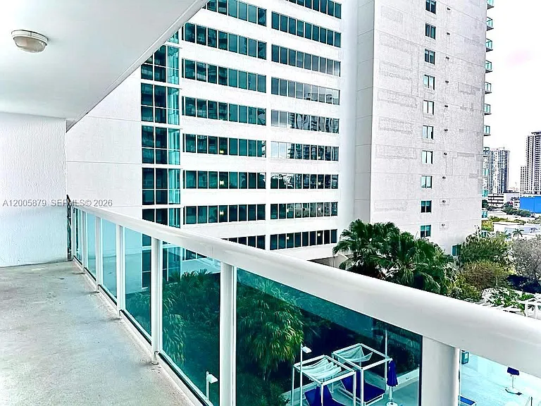 1800 N Bayshore Dr #1506 — Photo 13