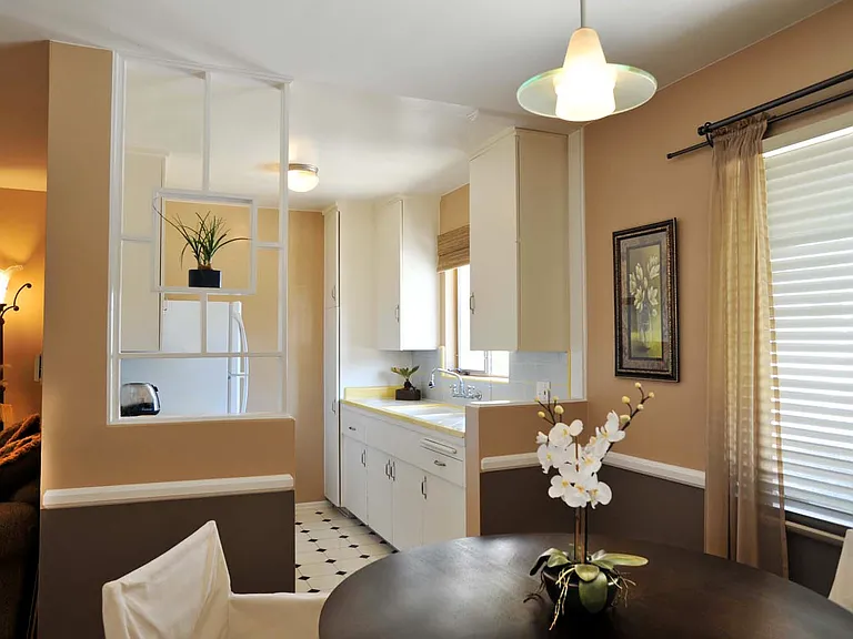 5056 Tujunga Ave #13 — Photo 1