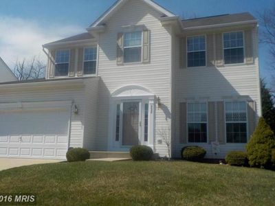 232 Hobbitts Ln, Westminster, MD, 21158