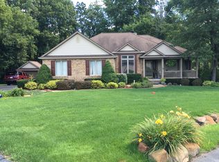 1263 Victoria Ln, Fenton, MI 48430