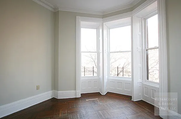 Rented by Dwell Residential Inc | media 2