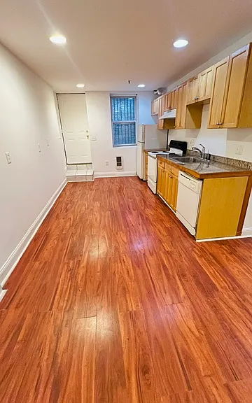 38 Hemenway St #52 — Photo 1