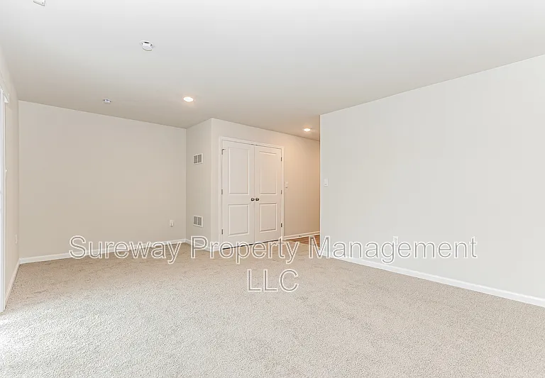 204 Sandy Ridge Rd — Photo 11