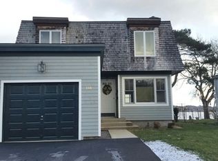 118 Eustis Ave, Newport, RI 02840