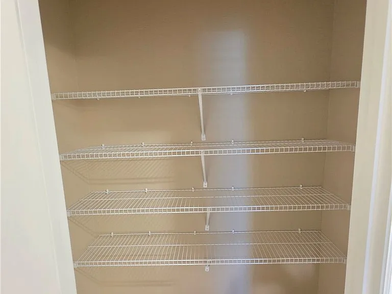5527 Castania Dr — Photo 18