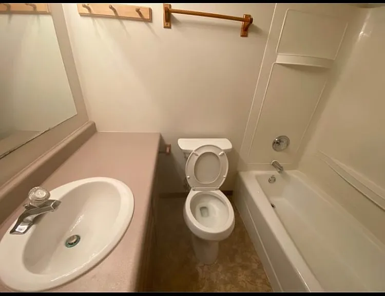1328 Chestnut St — Photo 11