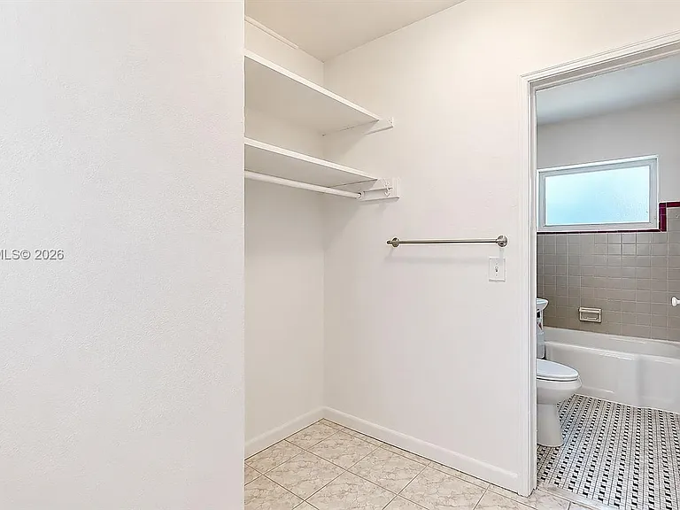 2499 SW 27th St #5 — Photo 17