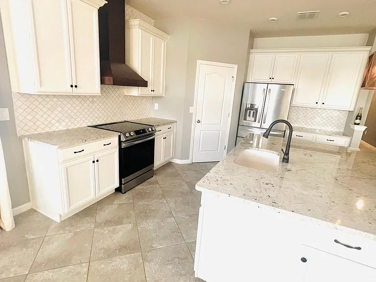 11321 Leland Groves Dr — Photo 8