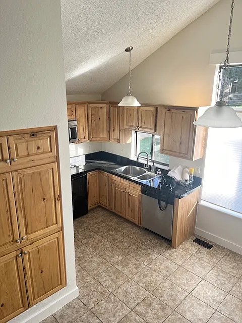 10231 E Peakview Ave — Photo 4