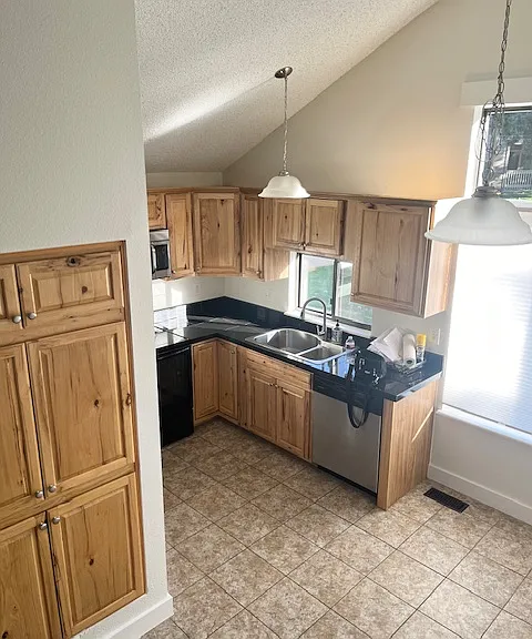 10231 E Peakview Ave — Photo 4