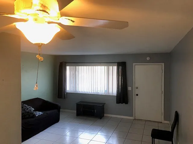 1 bed, 635 sqft, $1,300 — Photo 2