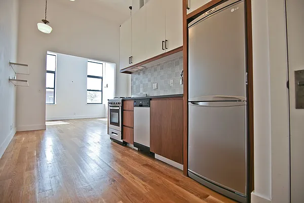 Rented by Fiddler Realty | media 51