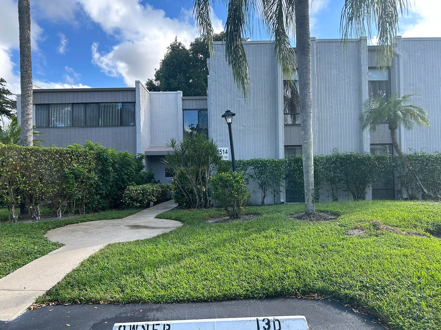 2 bed, 2.0 bath, 1500 sqft, $2,300 — Photo 2