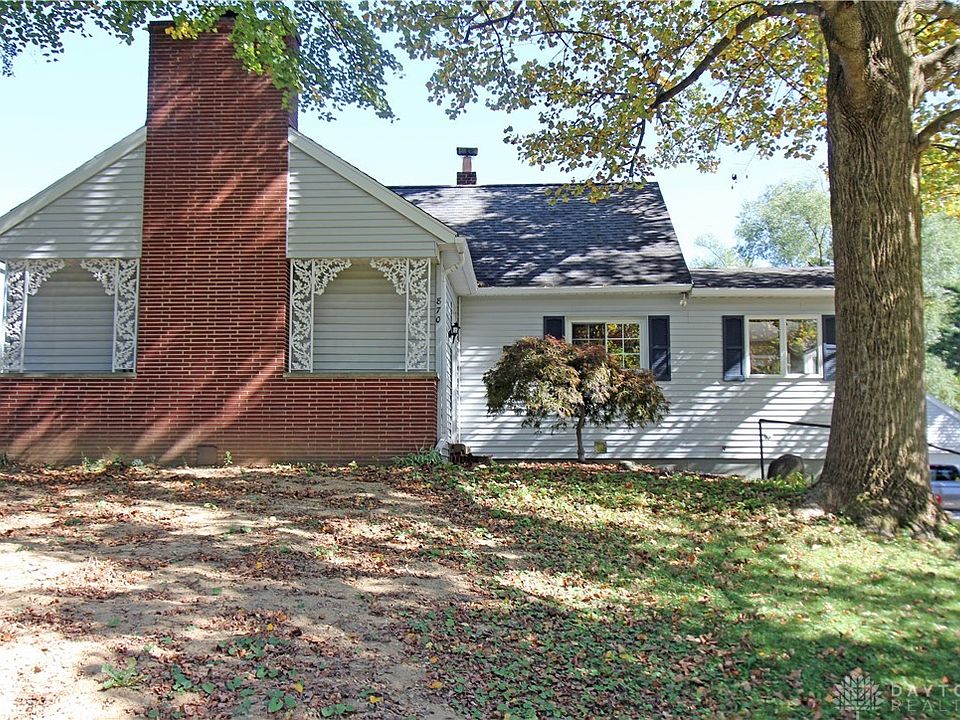 1st image of 870 S Walnut Ave