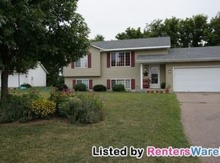 913 Meadow Pl, Belle Plaine, MN 56011