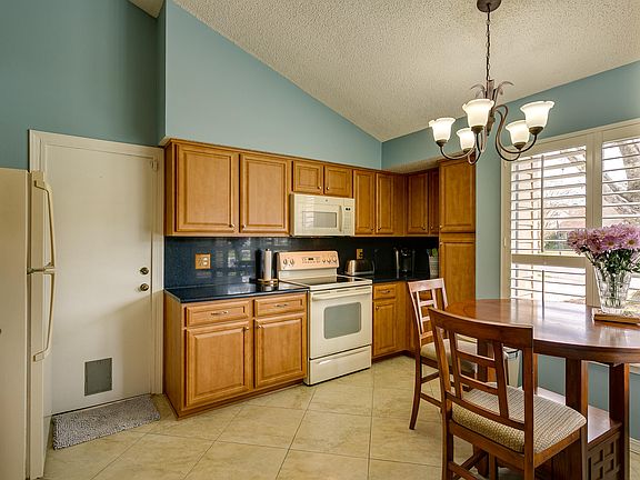 4th image of 4125 Rollingwood Ct