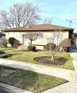 372 W Cortland Avenue, Oceanside, NY, 11572