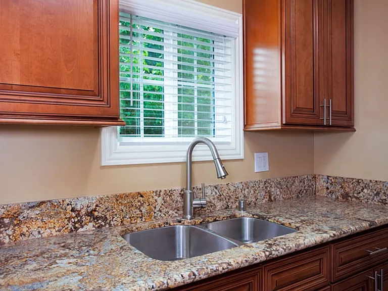 415 E Foothill Blvd #8 — Photo 8