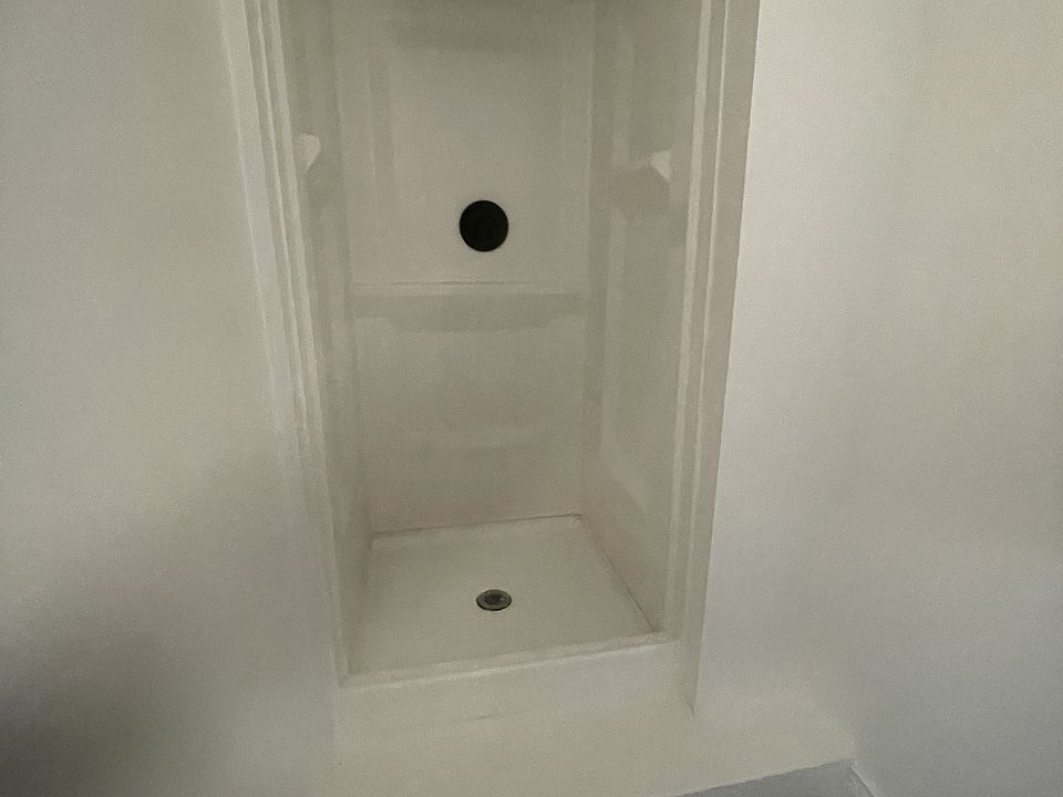 2nd image of 1120 Garden St #4