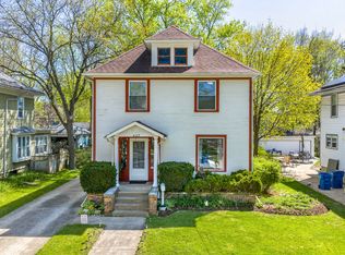 427 Grand Ave, Aurora, IL 60506