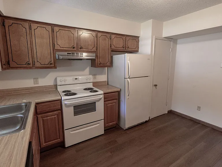 420 N East Park Ln — Photo 22