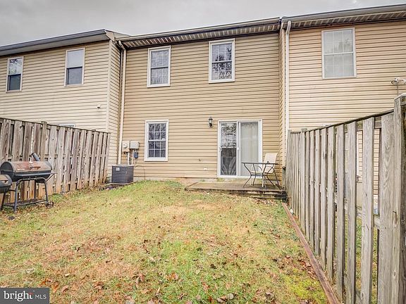 5th image of 1852 Cedarwood Ct