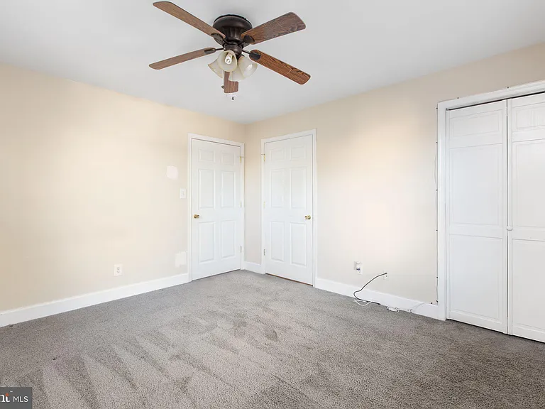 621 Wolfe St #A — Photo 15