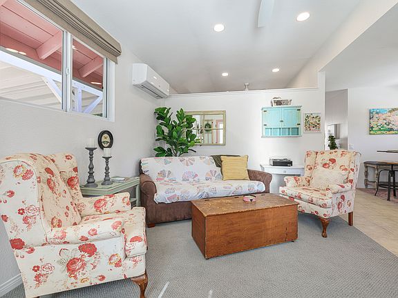 5th image of 2113 Sleepy Hollow Rd