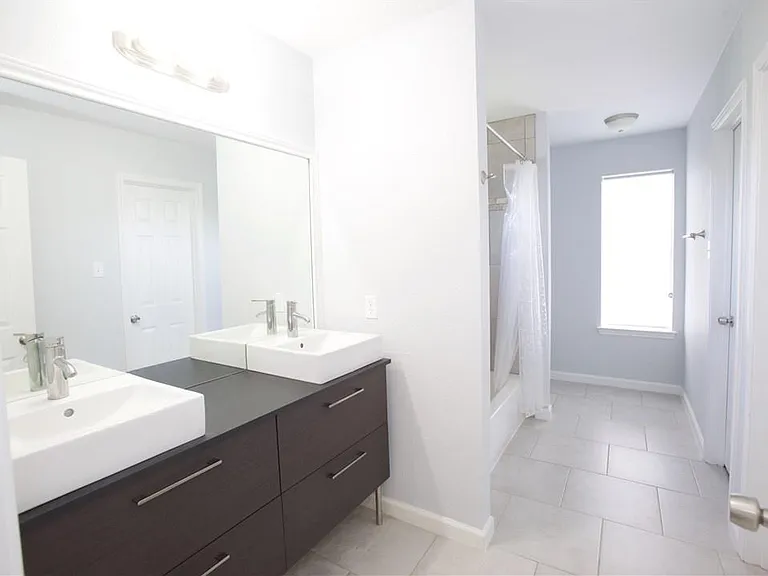 1314 Garden Path Dr — Photo 8