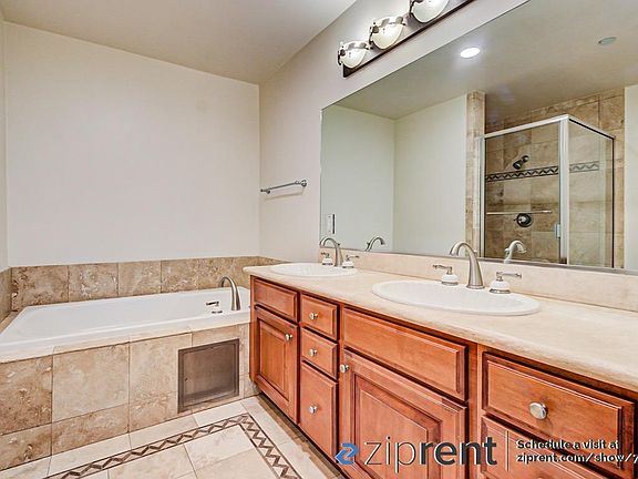 5th image of 10417 Louisiana Ave APT 104
