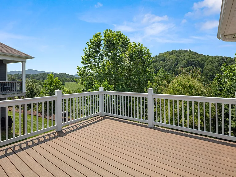 14 Rose Creek Rd — Photo 10