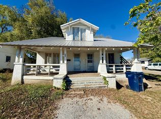 319 N Grand Ave, Houston, MO 65483
