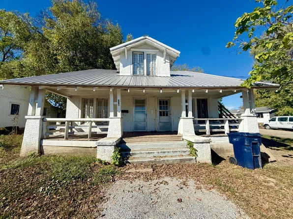 319 N Grand Avenue, Houston, MO 65483