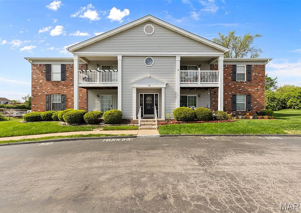1st image of 19 Berview Cir APT B