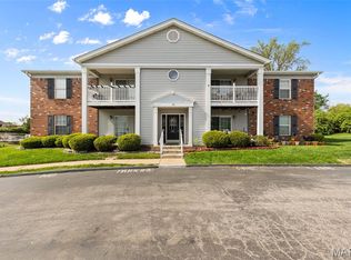 19 Berview Cir APT B, Saint Louis, MO 63129