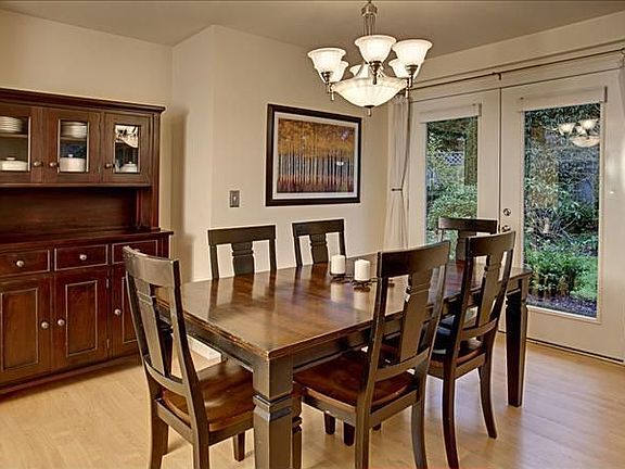 3rd image of 1722 98th Ave NE