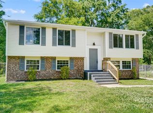 2236 Rice Planters Rd, Charlotte, NC 28273